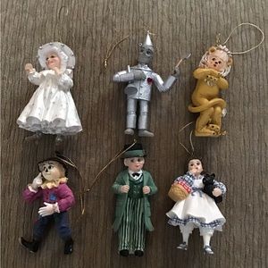 Vintage Ashton Drake Wizard of Oz Heirloom Christmas ornaments.